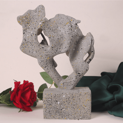 unique handicraft 3 faced sculpture back